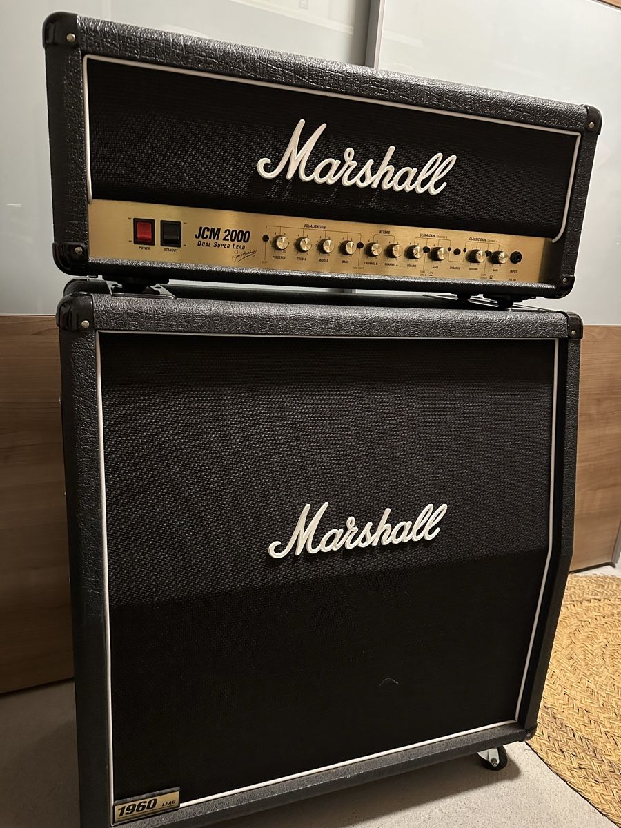 Amplificatori: Amplificateur MARSHALL JCM 2000 DSL 100 – Usato da Gumefens venduto da